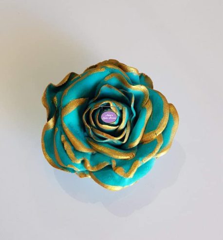 attachment-https://www.amysbakehouse.com.au/wp-content/uploads/2021/11/21st-rose-floral-deco-cake-9-458x493.jpg