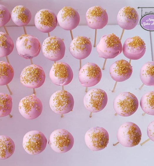 Cake Pops Mini Red Velvet Cupcakes with Pink Buttercream Rosette