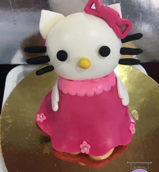 Hello kitty themed cake