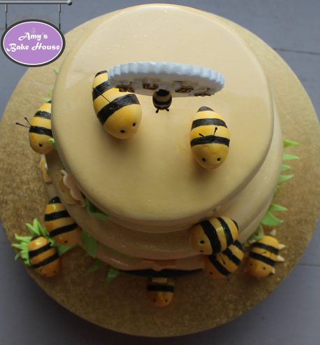 attachment-https://www.amysbakehouse.com.au/wp-content/uploads/2021/11/HoneyBeeChocolateMudCake-1-458x493.jpg