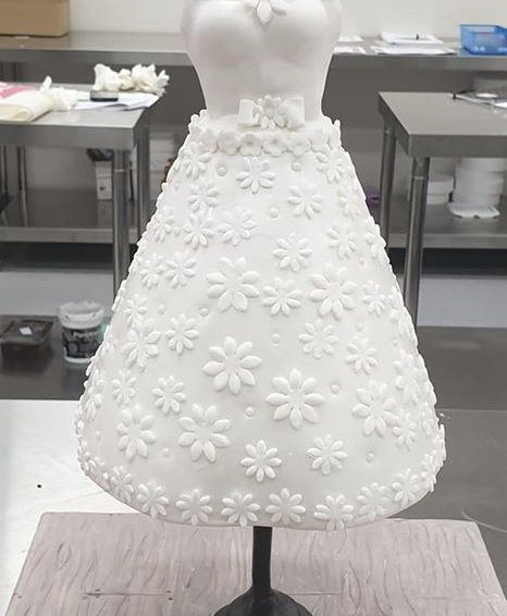 Miss Little Paris Mannequin Cake