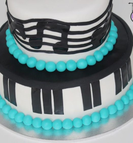 Music Note Cake