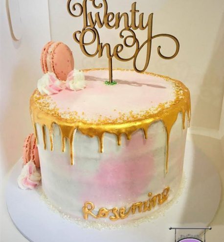 attachment-https://www.amysbakehouse.com.au/wp-content/uploads/2021/11/drip_cake_1-458x493.jpg