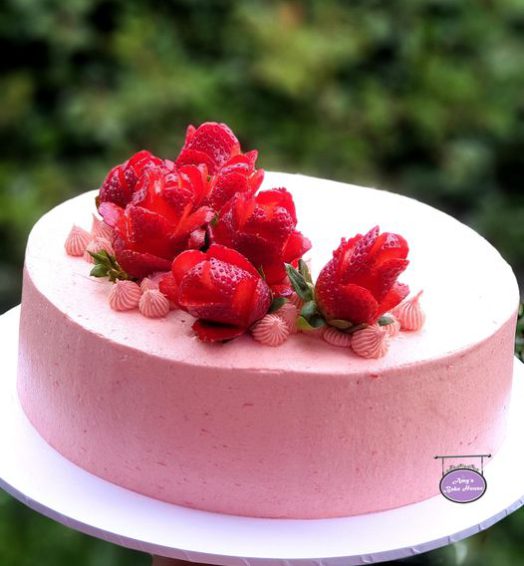 Strawberries Roses Cake
