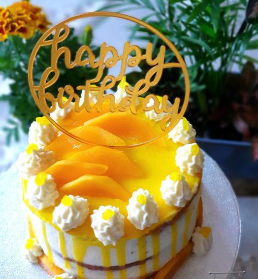 Yummy Mango Cake with Fresh Cream