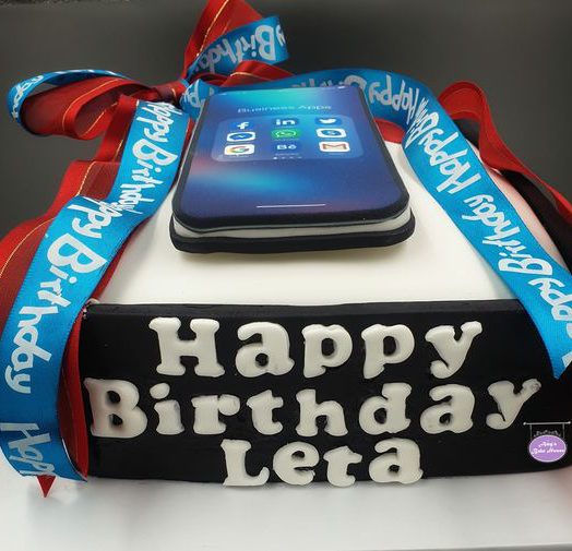 Iphone Giftbox Themed Cake